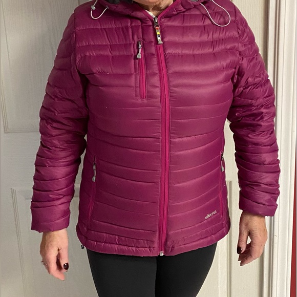 Sherpa Adventure Gear Nangpala Hooded
Down Jacket Colour Wine - Picture 2 of 13